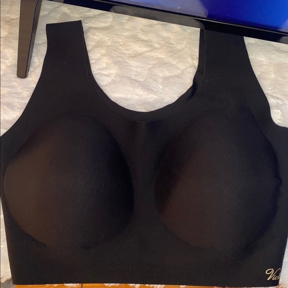 Victoria's Secret Black Seamless Bra - Picture 3 of 6